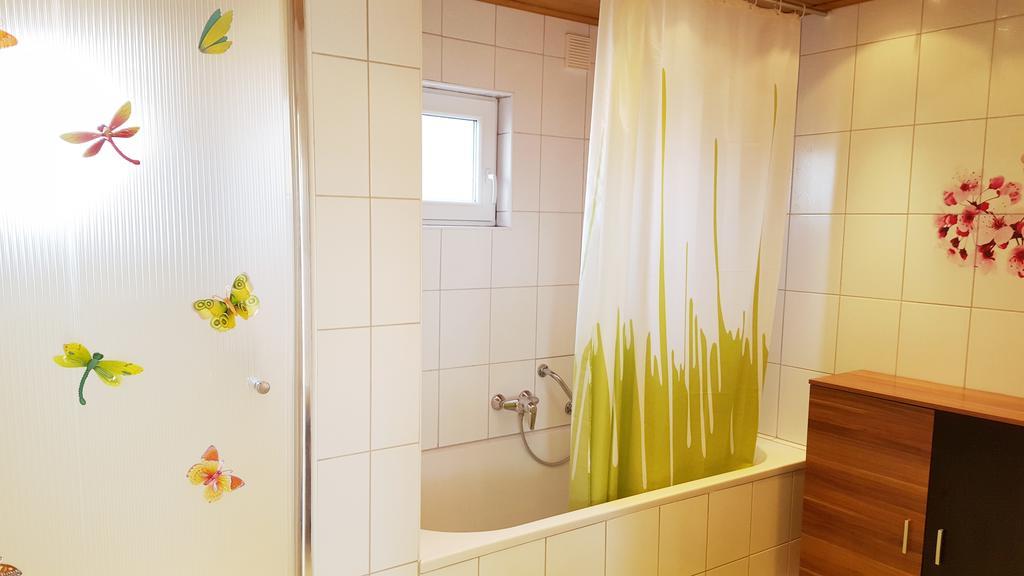 Gaestezimmer Wurm Monchhof Phòng bức ảnh
