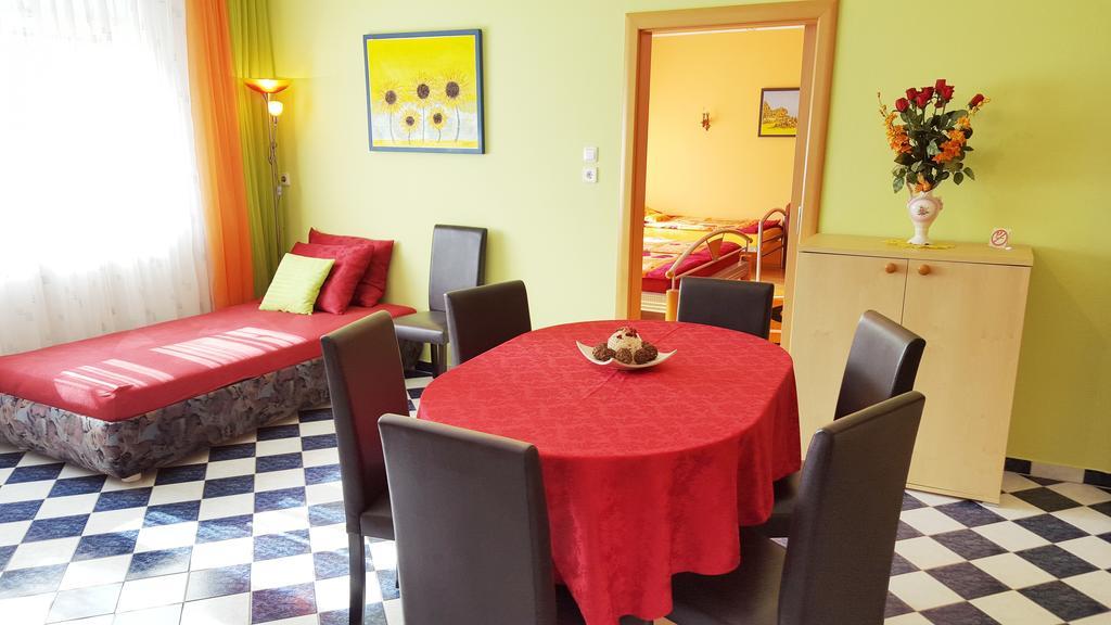 Gaestezimmer Wurm Monchhof Phòng bức ảnh