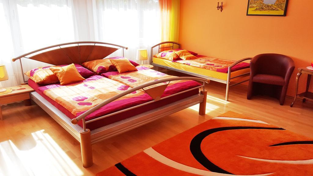 Gaestezimmer Wurm Monchhof Phòng bức ảnh