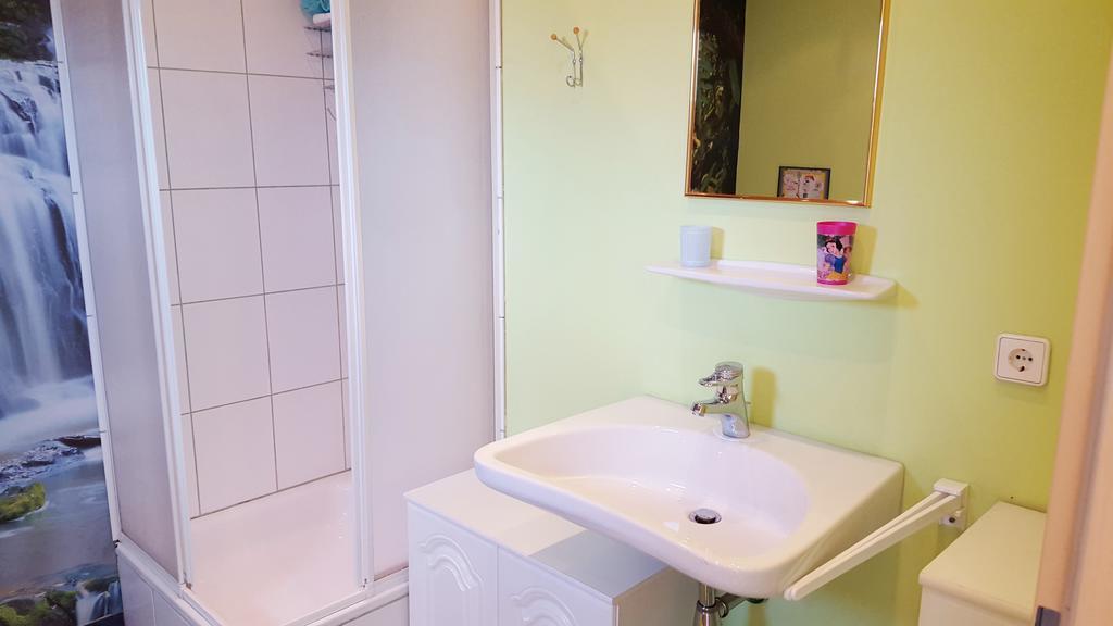 Gaestezimmer Wurm Monchhof Phòng bức ảnh